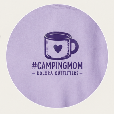 Coffee. Nature. Chaos. Repeat. – #CampingMom T-shirt